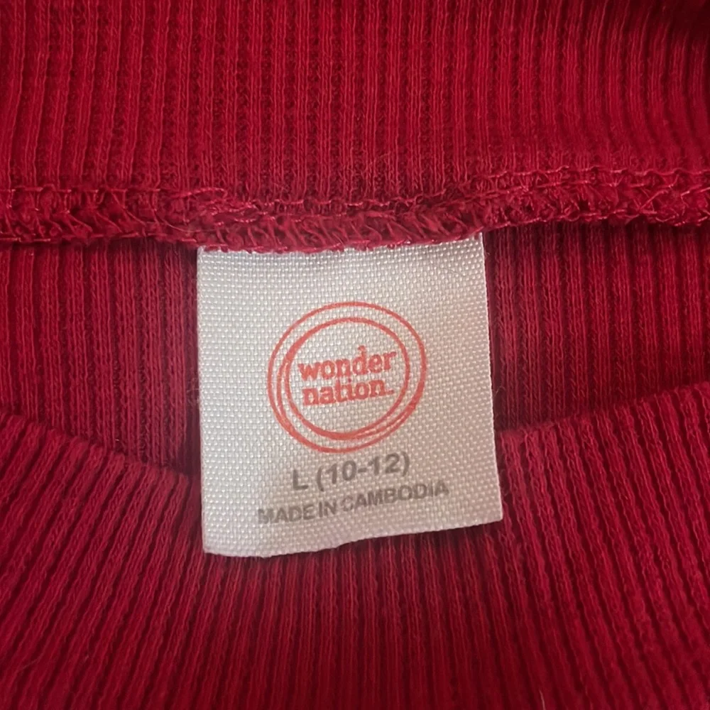 Cute Red Ribbed Top - Picture 3 of 3